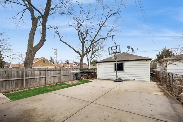 $443,000 | 3067 North Neva Avenue, Chicago, IL 60634
