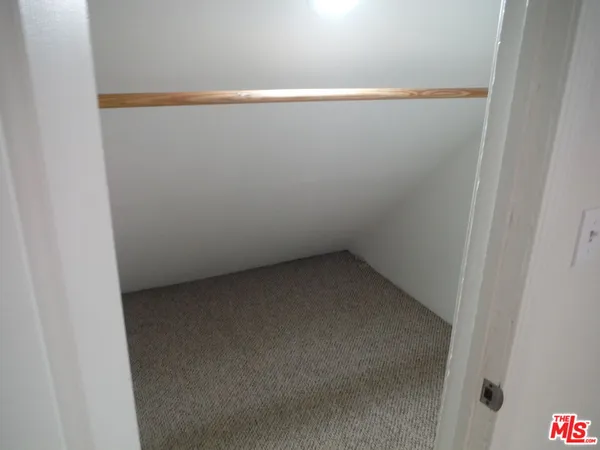 $4,950 | 1805 West 12th Place, Los Angeles, CA 90006