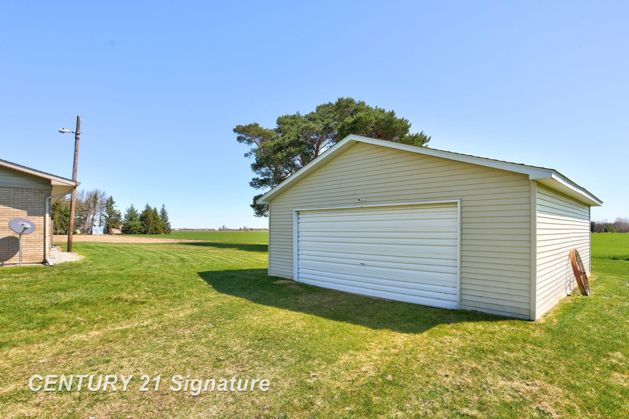 6258 North Center Road Saginaw, MI 48604 - Photo 30 of 48