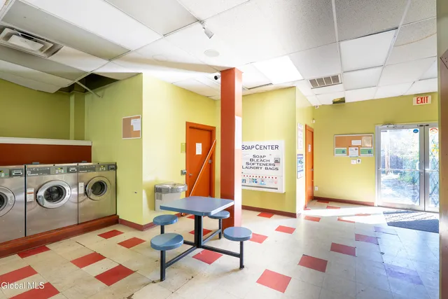 $275,000 | 654 2nd Avenue, Troy, NY 12182