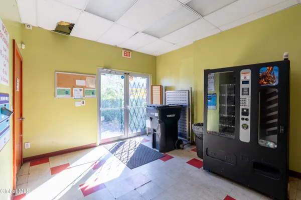 $275,000 | 654 2nd Avenue, Troy, NY 12182