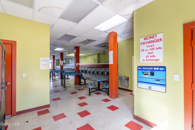 $275,000 | 654 2nd Avenue, Troy, NY 12182