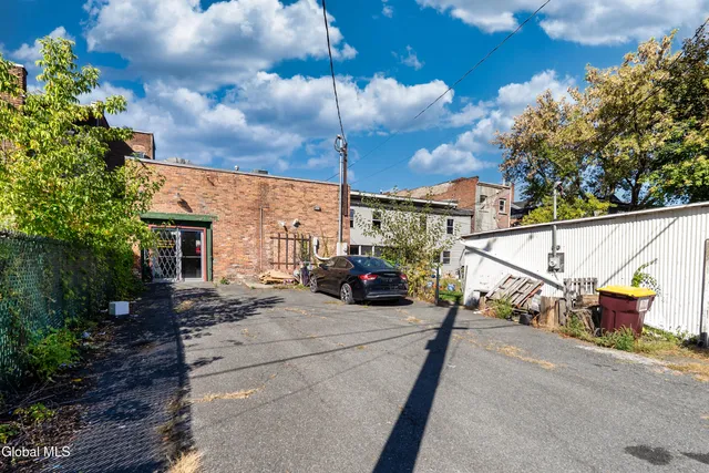 $275,000 | 654 2nd Avenue, Troy, NY 12182