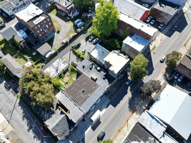 $275,000 | 654 2nd Avenue, Troy, NY 12182