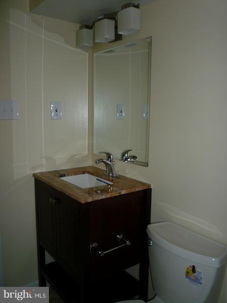 5507 Ivor Street Springfield, VA 22151 - Photo 16 of 23 Bath (Master)