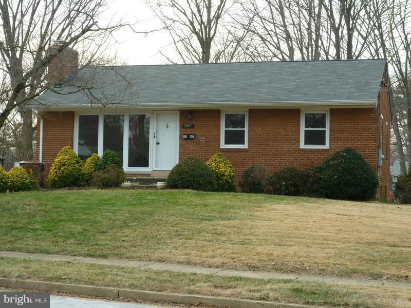 5507 Ivor Street Springfield, VA 22151 - Photo 3 of 23 Exterior (Front)
