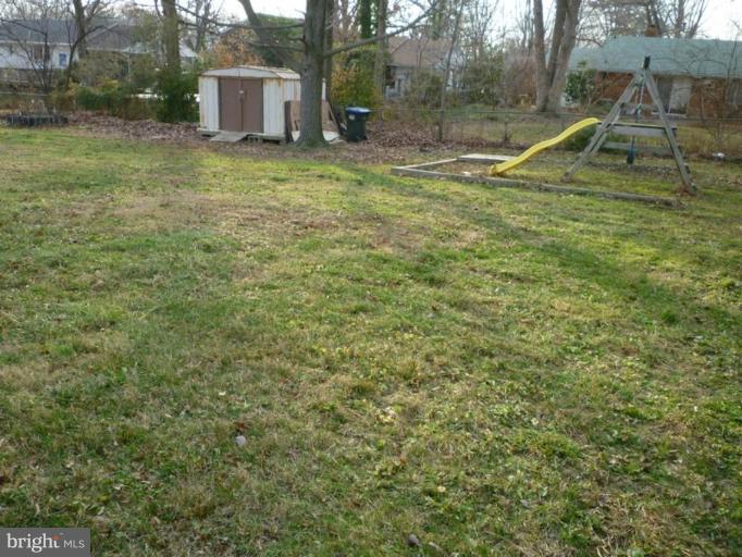 5507 Ivor Street Springfield, VA 22151 - Photo 23 of 23 Back yard