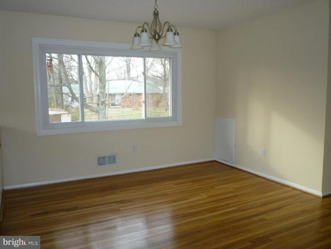 5507 Ivor Street Springfield, VA 22151 - Photo 7 of 23 Dining Room