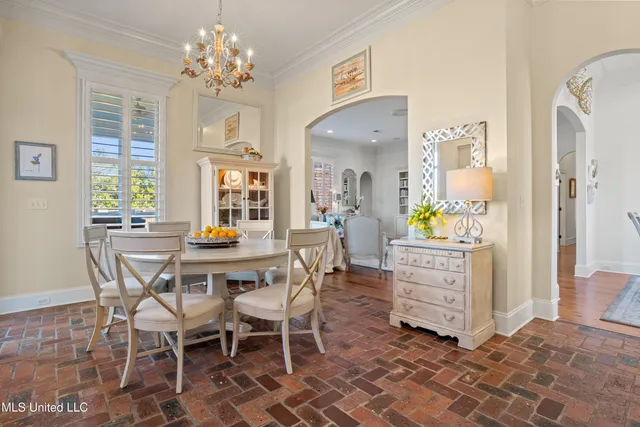 $889,000 | 394 Fly-Away Court, Biloxi, MS 39531