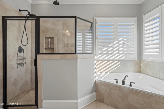 $889,000 | 394 Fly-Away Court, Biloxi, MS 39531