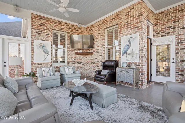 $889,000 | 394 Fly-Away Court, Biloxi, MS 39531