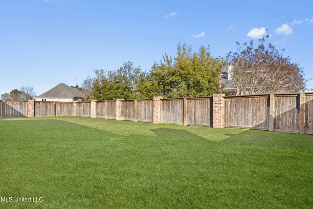 $889,000 | 394 Fly-Away Court, Biloxi, MS 39531