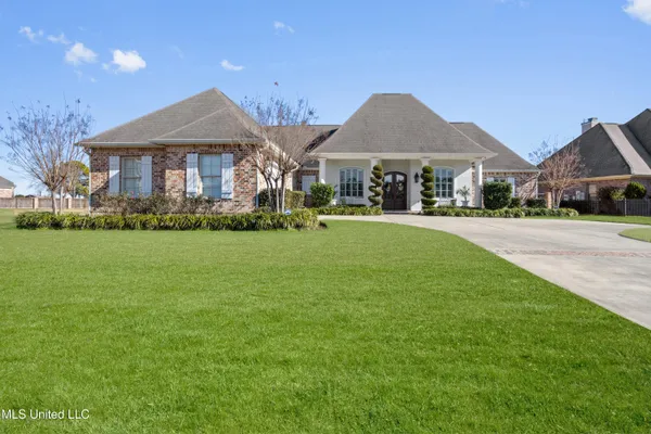 $799,900 | 394 Fly-Away Court, Biloxi, MS 39531