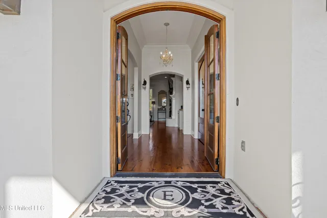 $889,000 | 394 Fly-Away Court, Biloxi, MS 39531