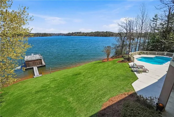 $2,450,000 | 2917 Pointe Drive, Gainesville, GA 30506