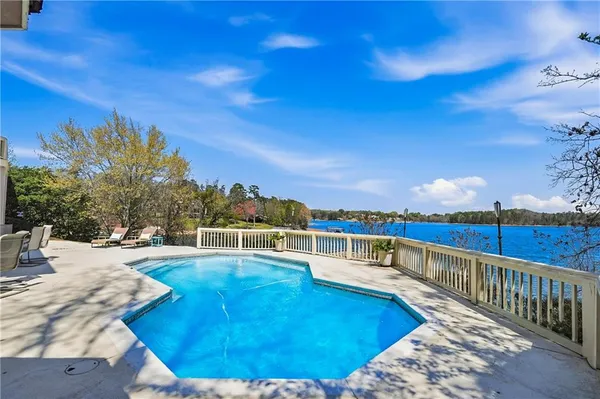 $2,450,000 | 2917 Pointe Drive, Gainesville, GA 30506