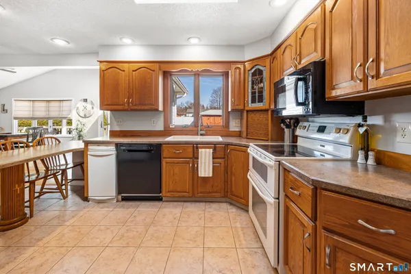 $349,900 | 41 Buckland Street, Wolcott, CT 06716