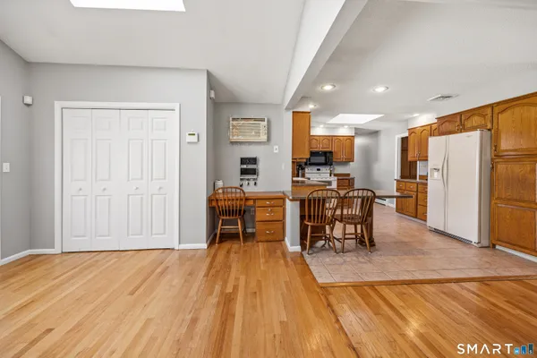 $349,900 | 41 Buckland Street, Wolcott, CT 06716