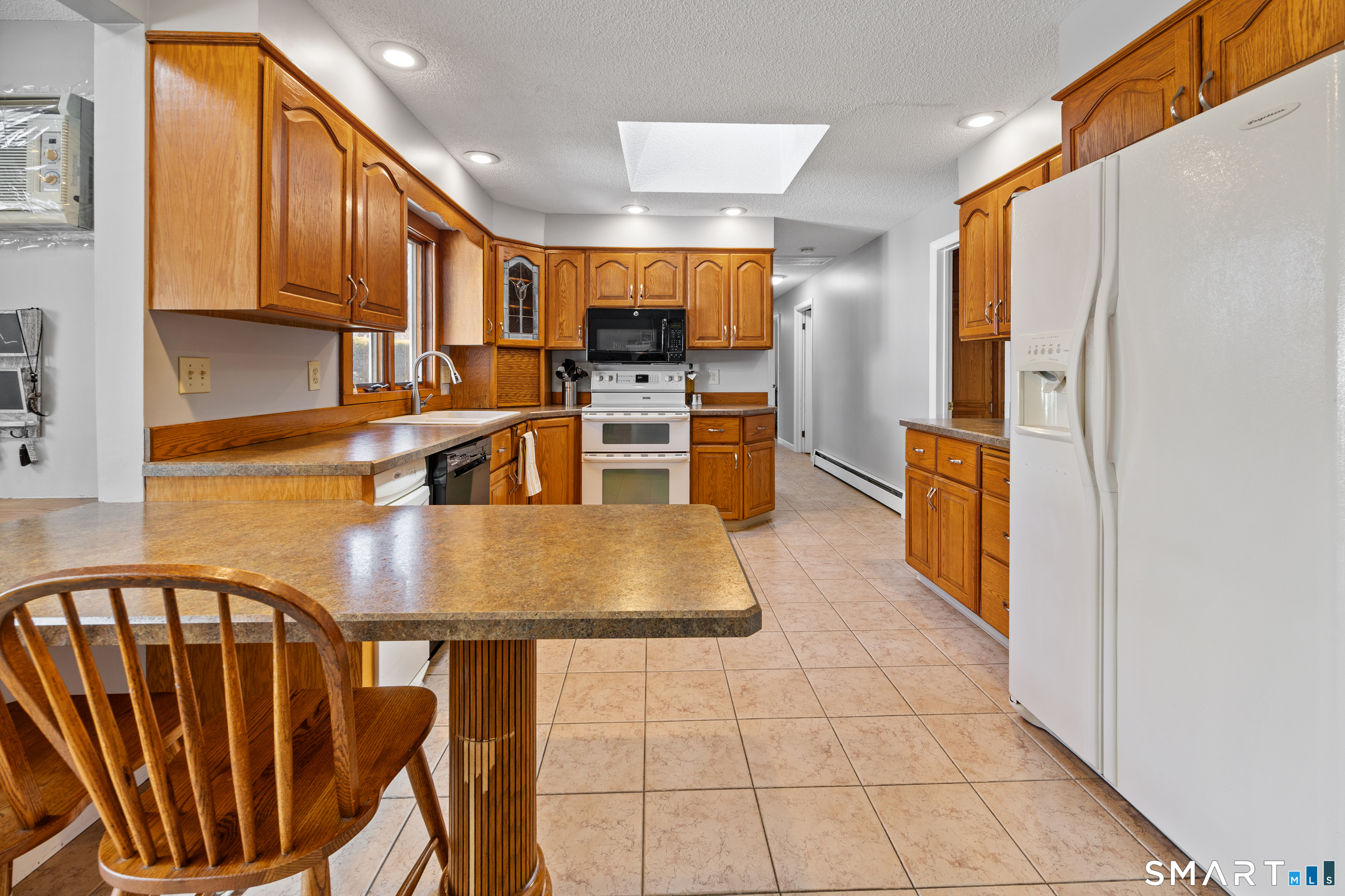 41 Buckland Street Wolcott, CT 06716 - Photo 8 of 35