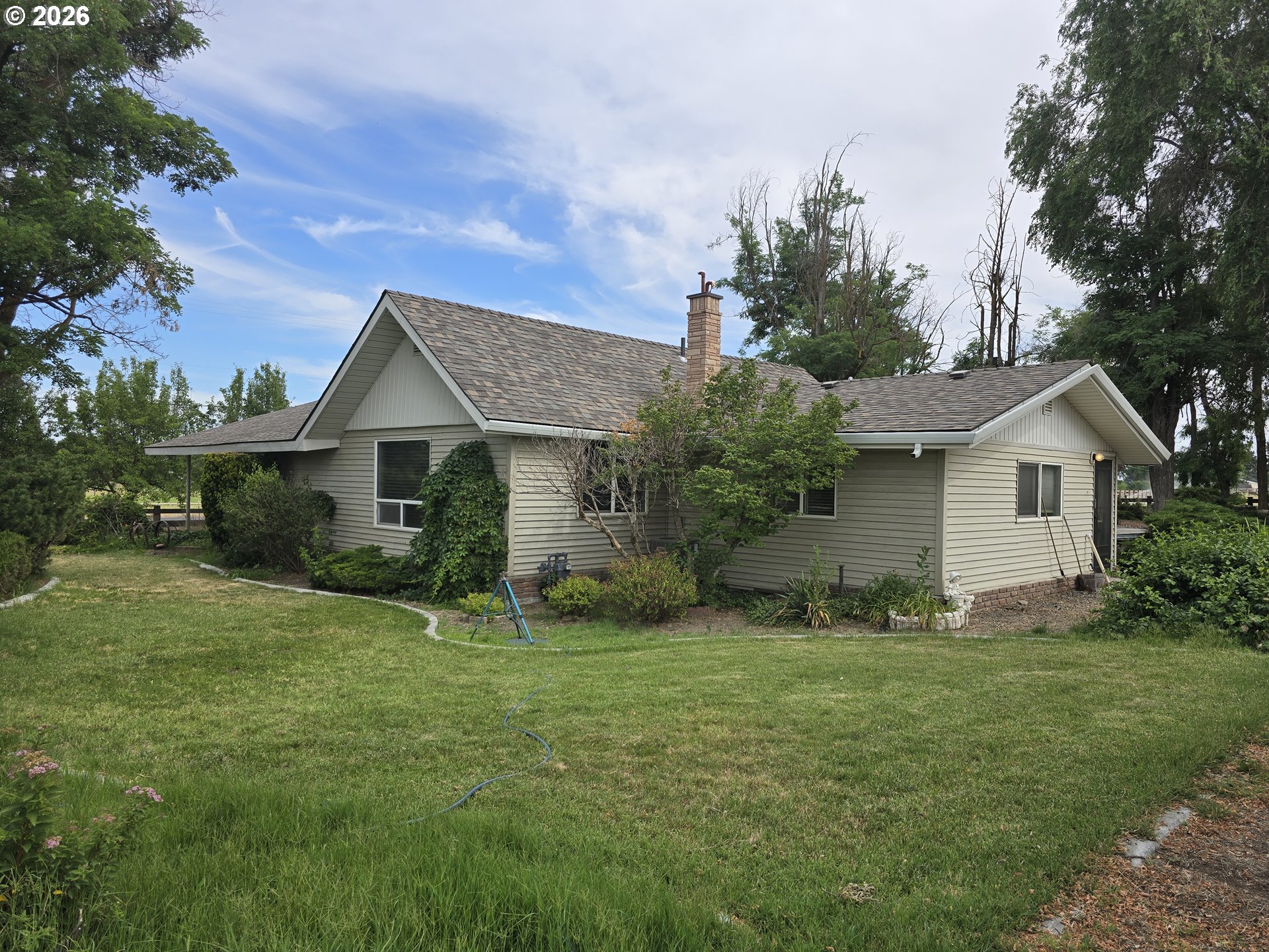 79404 Powerline Road Hermiston, OR 97838 - Photo 1 of 35