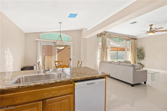 $2,300 | 2555 Sundew Avenue, Henderson, NV 89052