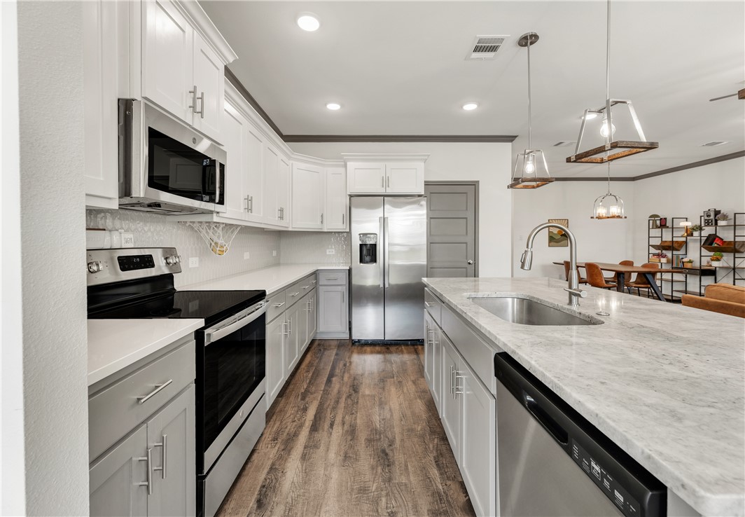 1000 Granite Court Bryan, TX 77803 - Photo 13 of 34