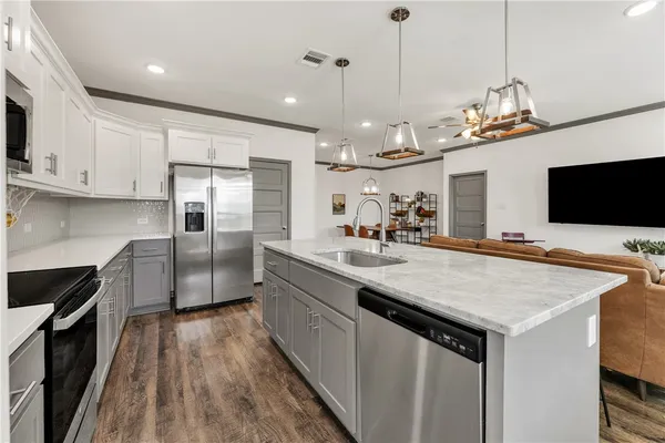 $274,900 | 1000 Granite Court, Bryan, TX 77803