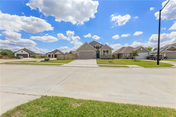 $274,900 | 1000 Granite Court, Bryan, TX 77803