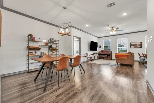 $274,900 | 1000 Granite Court, Bryan, TX 77803