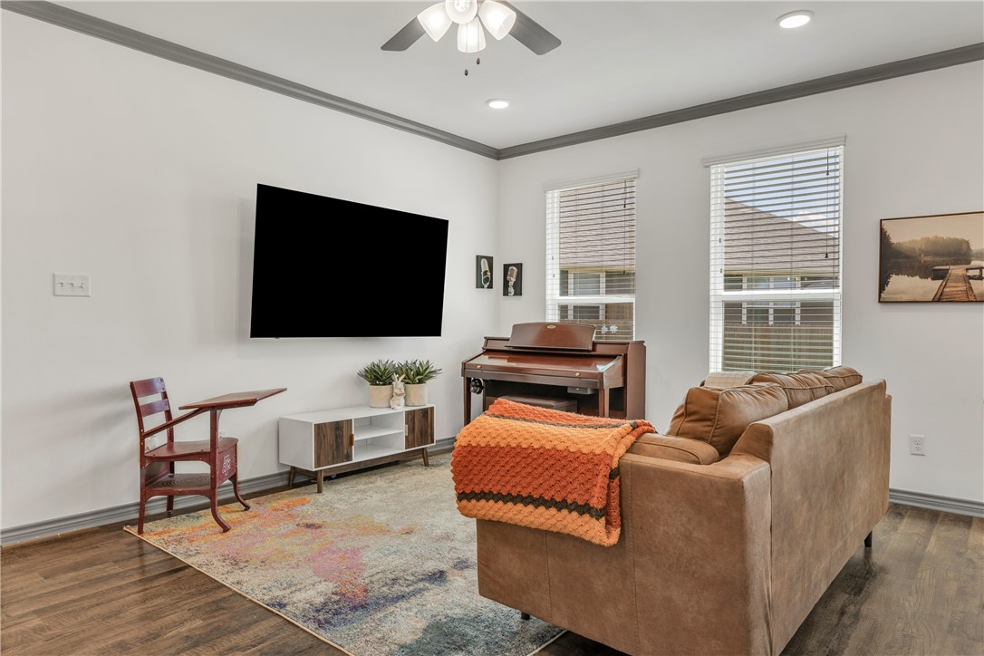 1000 Granite Court Bryan, TX 77803 - Photo 9 of 34