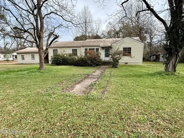 $65,000 | 108 Lucas Street, Brookhaven, MS 39601