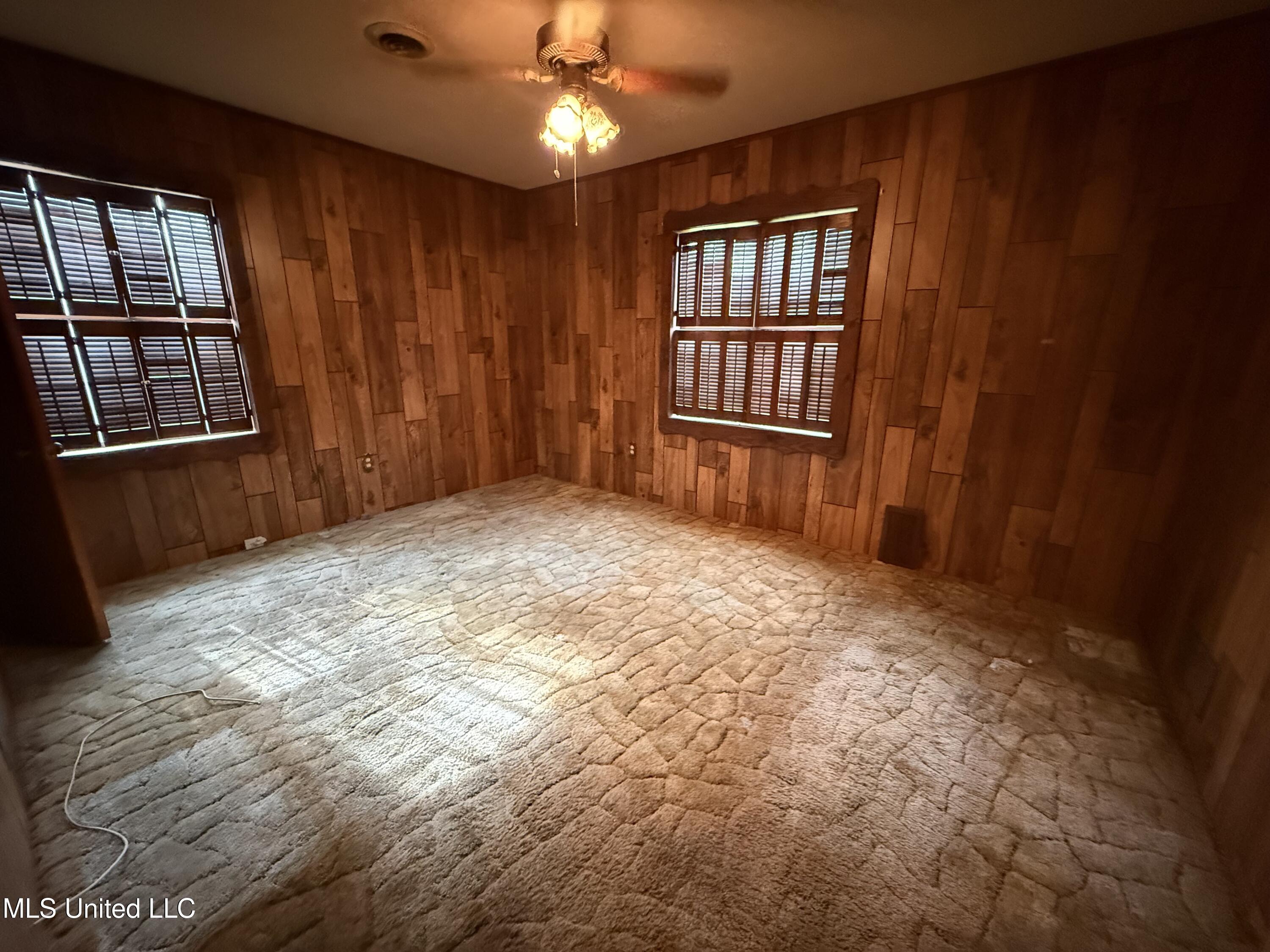 108 Lucas Street Brookhaven, MS 39601 - Photo 5 of 11 IMG_4003