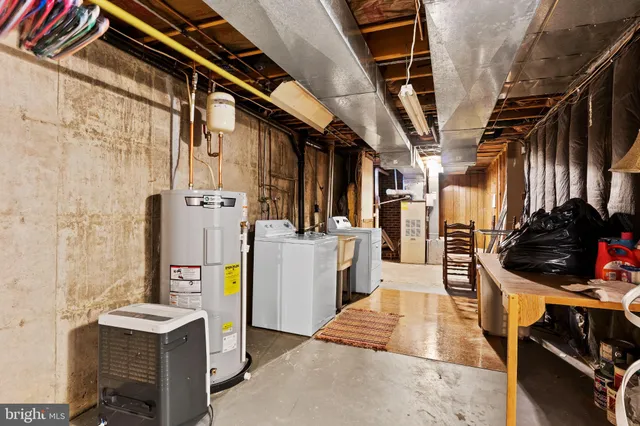 $325,000 | 1434 Yorktowne Road, Mechanicsburg, PA 17050