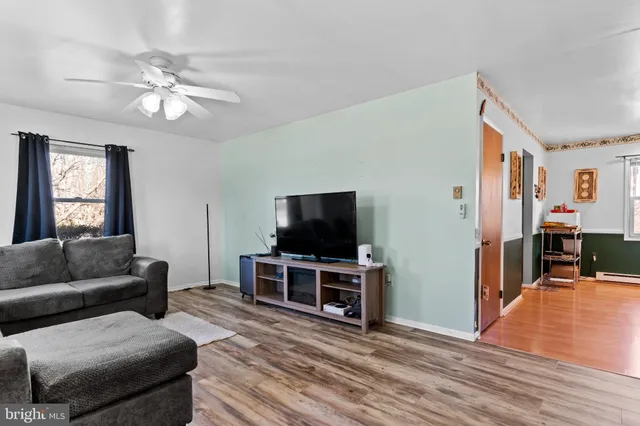 $325,000 | 1434 Yorktowne Road, Mechanicsburg, PA 17050