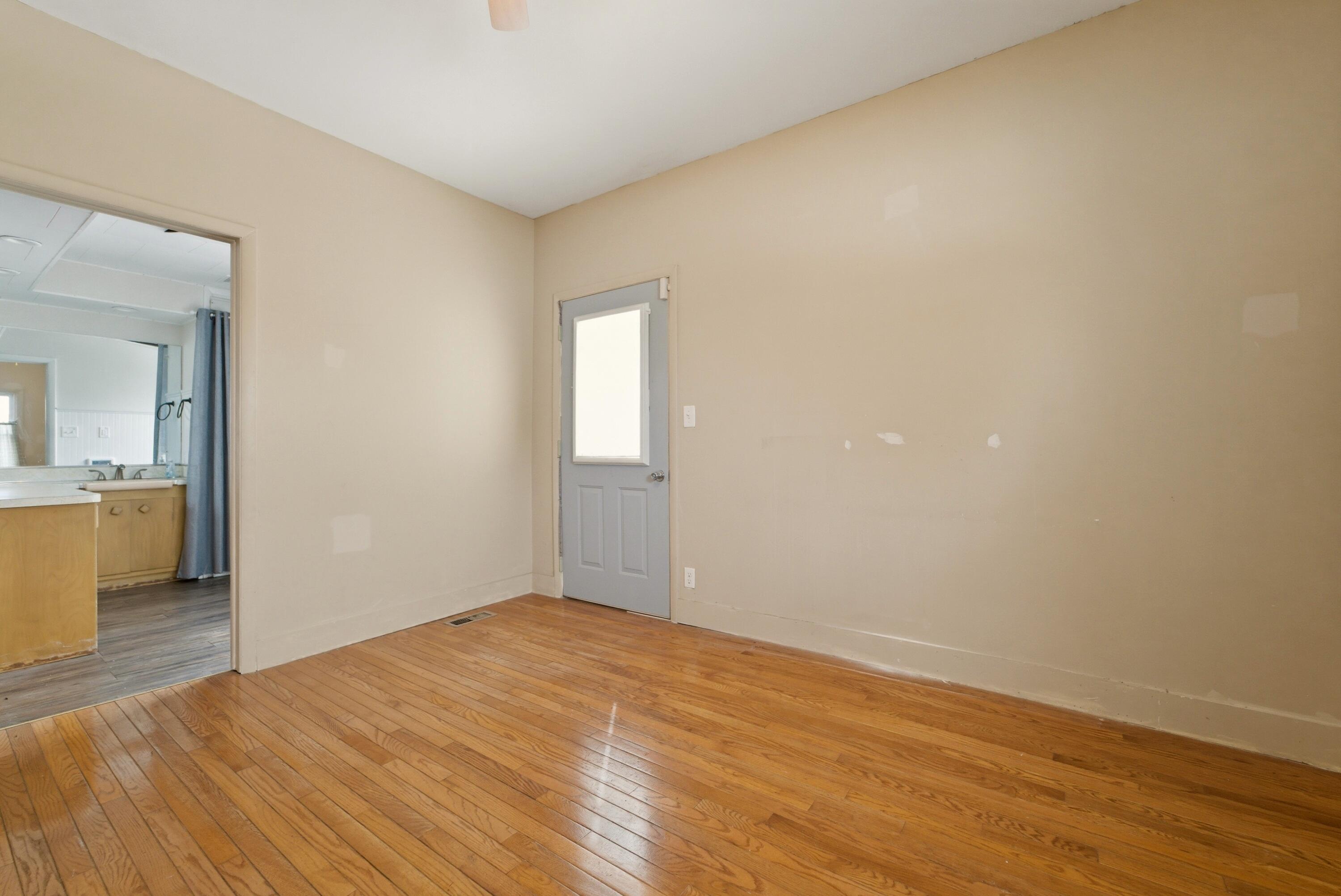 240 Humpfer Street Hammond, IN 46324 - Photo 16 of 42 3000x2005