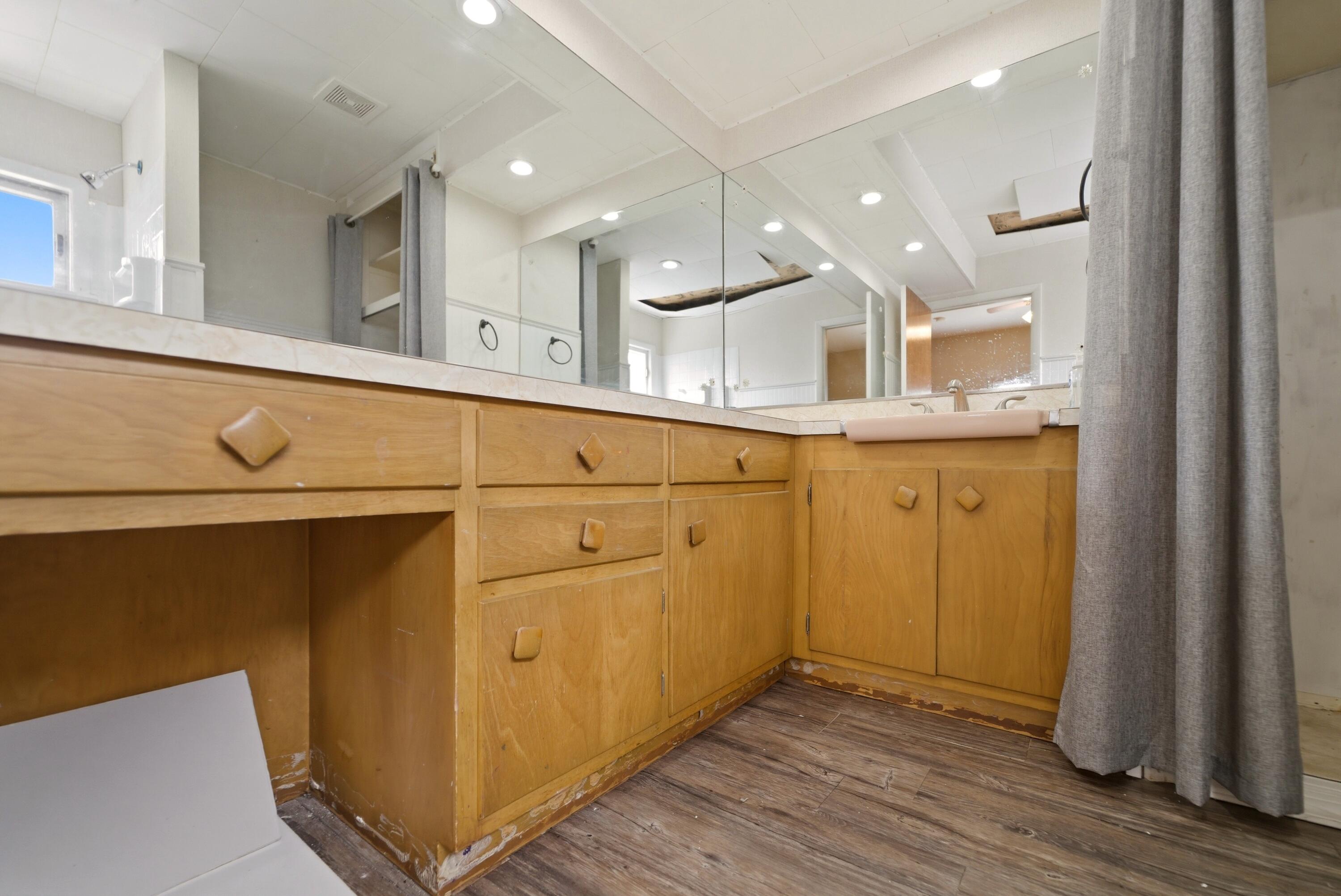 240 Humpfer Street Hammond, IN 46324 - Photo 18 of 42 3000x2005