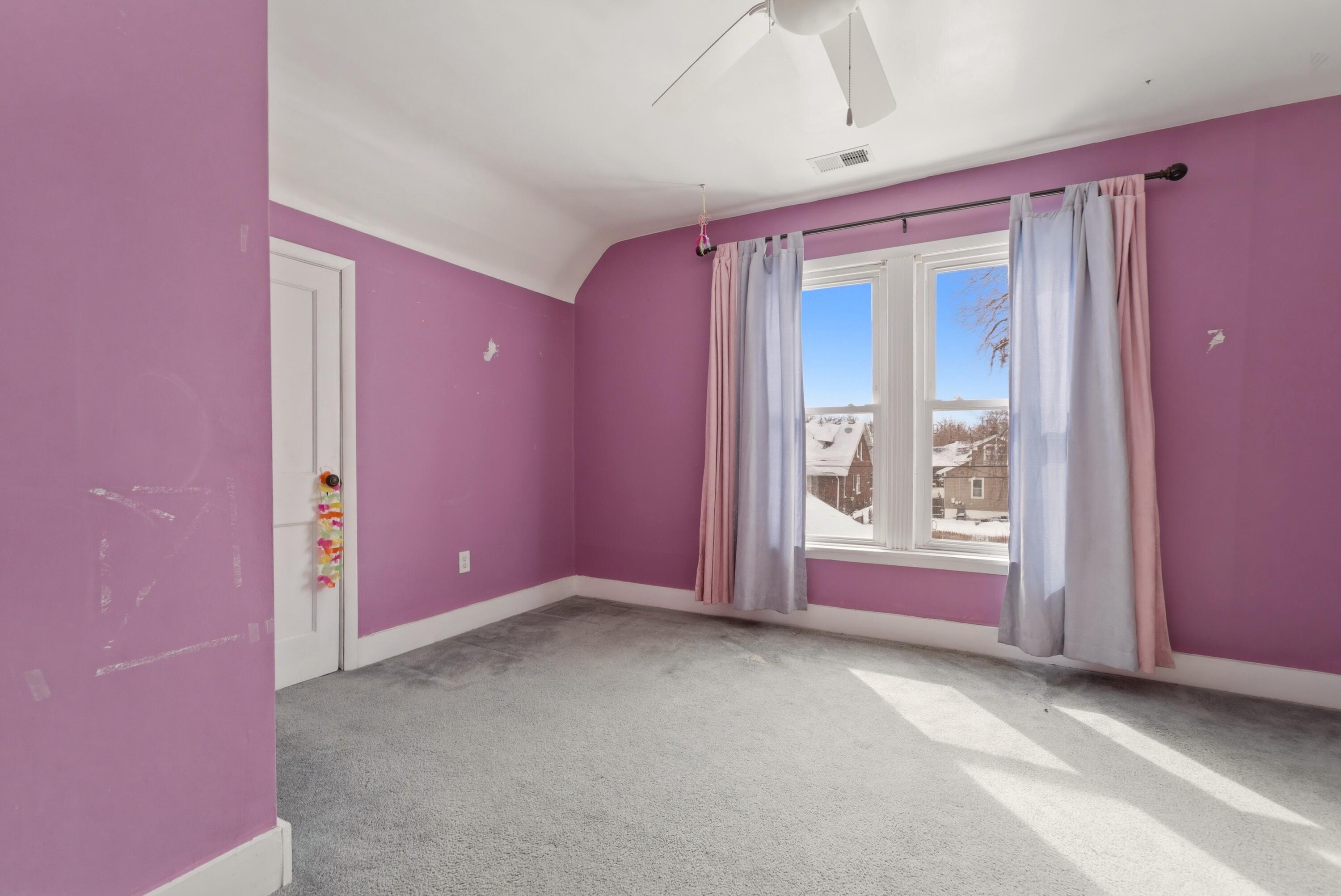 240 Humpfer Street Hammond, IN 46324 - Photo 21 of 42 3000x2005