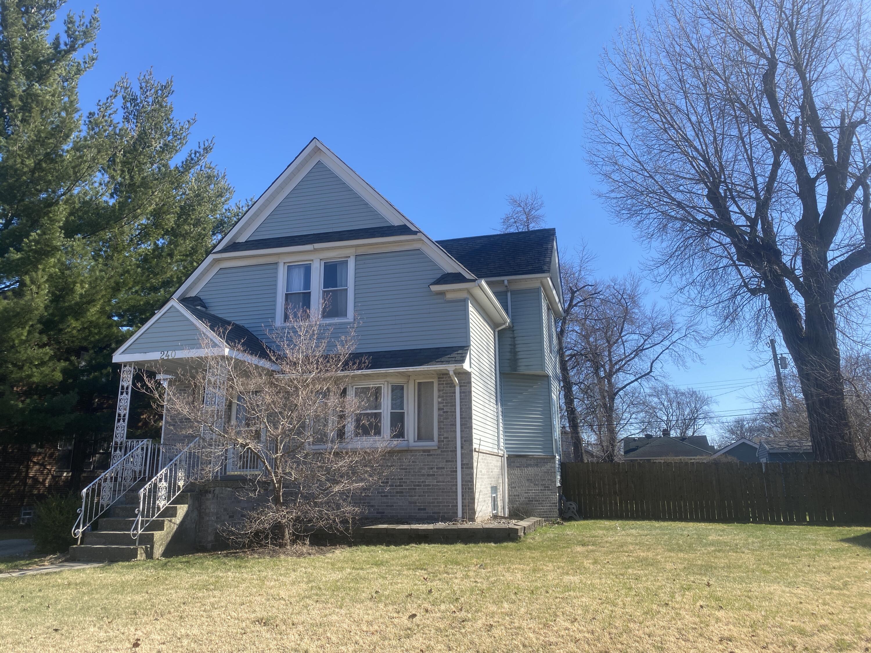 240 Humpfer Street Hammond, IN 46324 - Photo 3 of 42 3000x2250