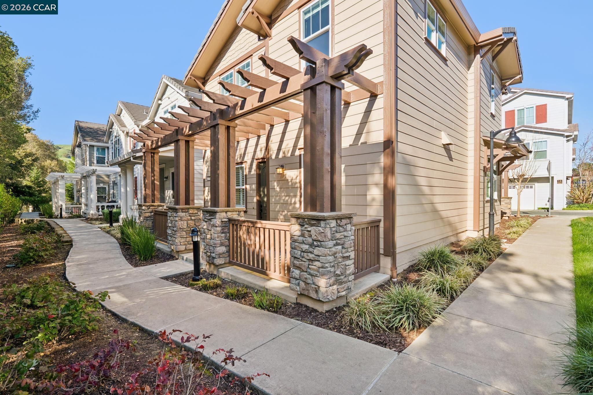 15 Hazel Tree Ridge Orinda, CA 94563 - Photo 2 of 34