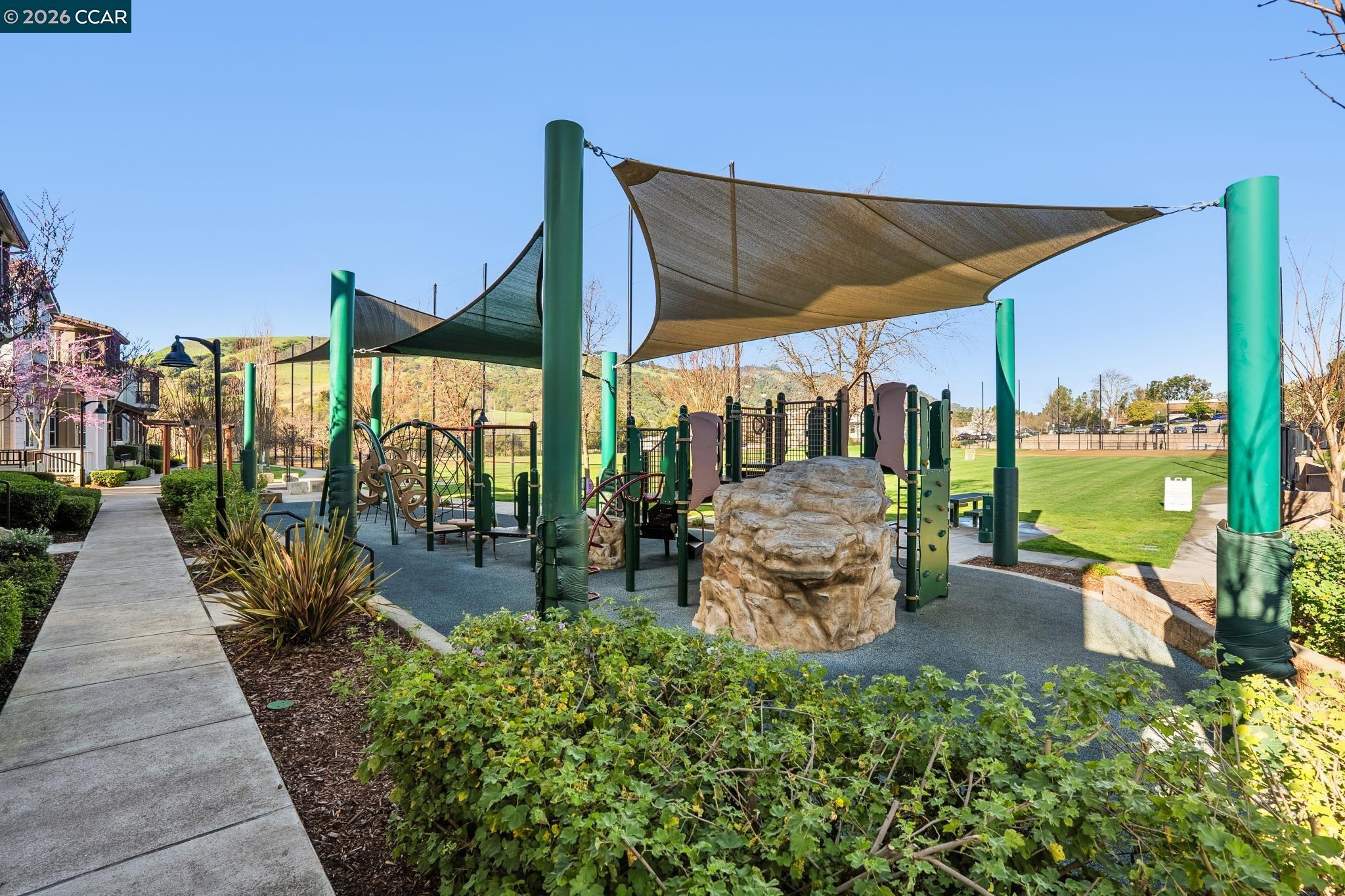 15 Hazel Tree Ridge Orinda, CA 94563 - Photo 21 of 34