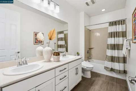 $1,279,000 | 15 Hazel Tree Ridge, Orinda, CA 94563