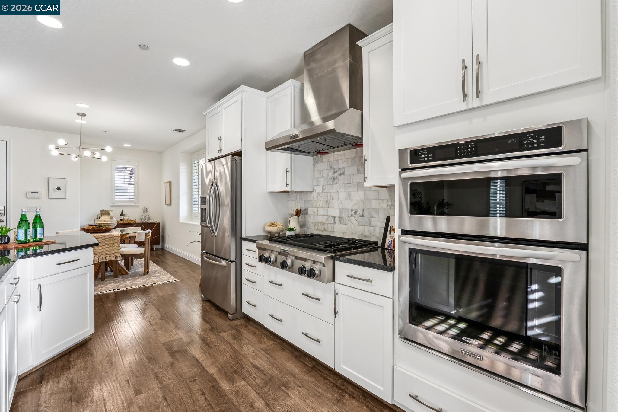 15 Hazel Tree Ridge Orinda, CA 94563 - Photo 3 of 34