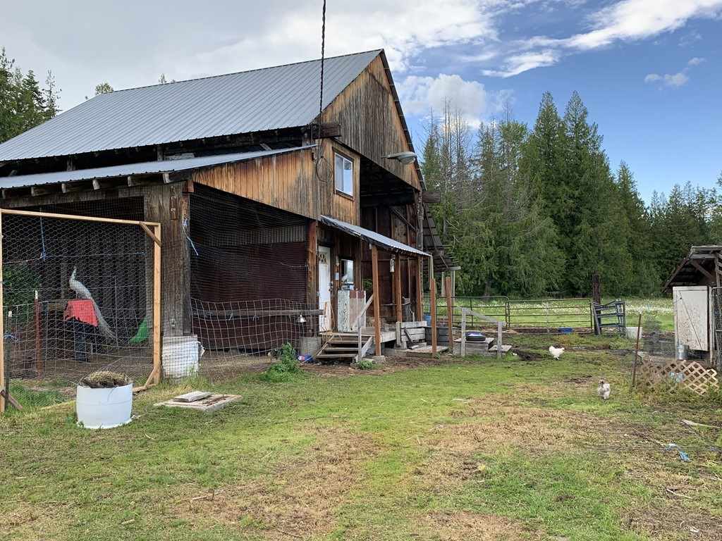 502 Bond Road Cusick, WA 99119 - Photo 7 of 20