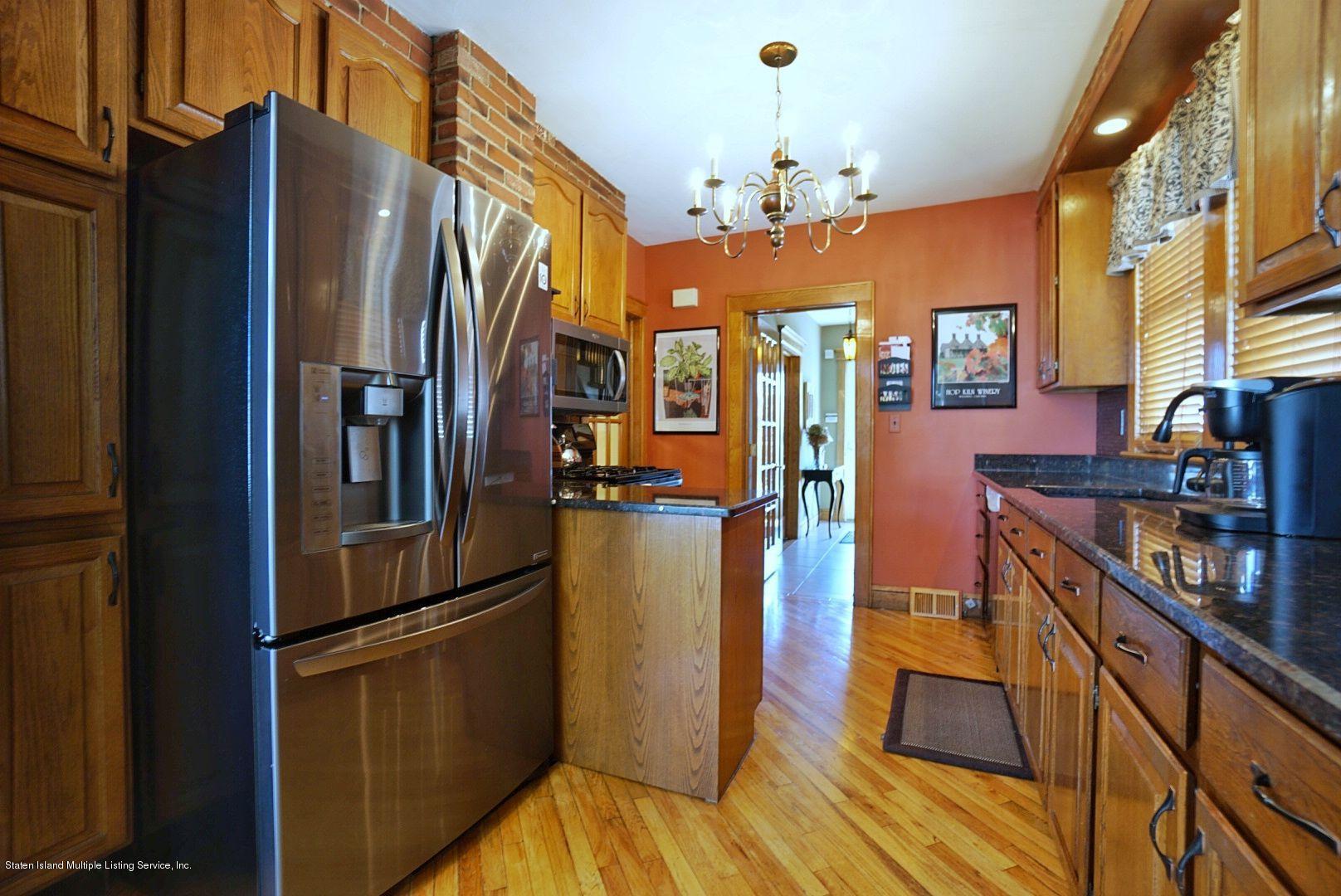 65 Burnside Avenue Staten Island, NY 10302 - Photo 17 of 49 kitchen