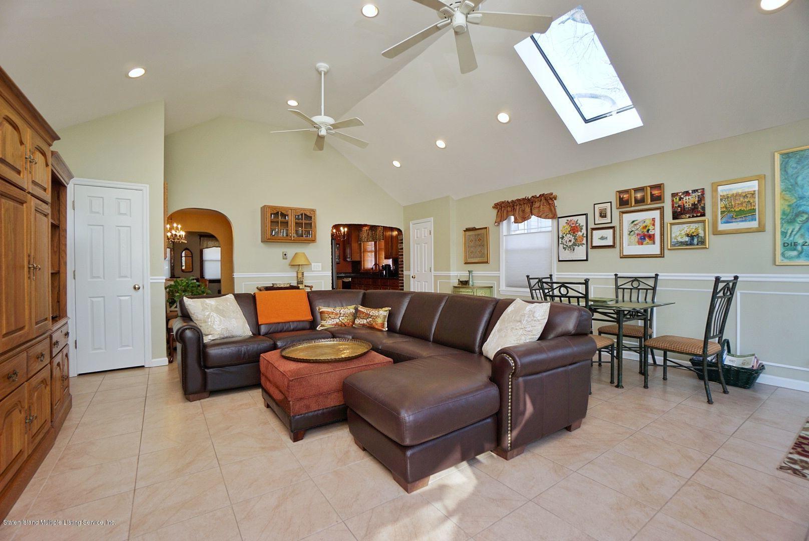 65 Burnside Avenue Staten Island, NY 10302 - Photo 22 of 49 family room