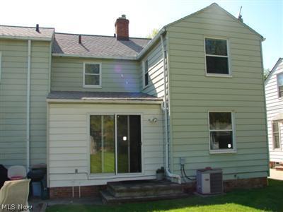 1243 Gordon Road Lyndhurst, OH 44124 - Photo 2 of 15