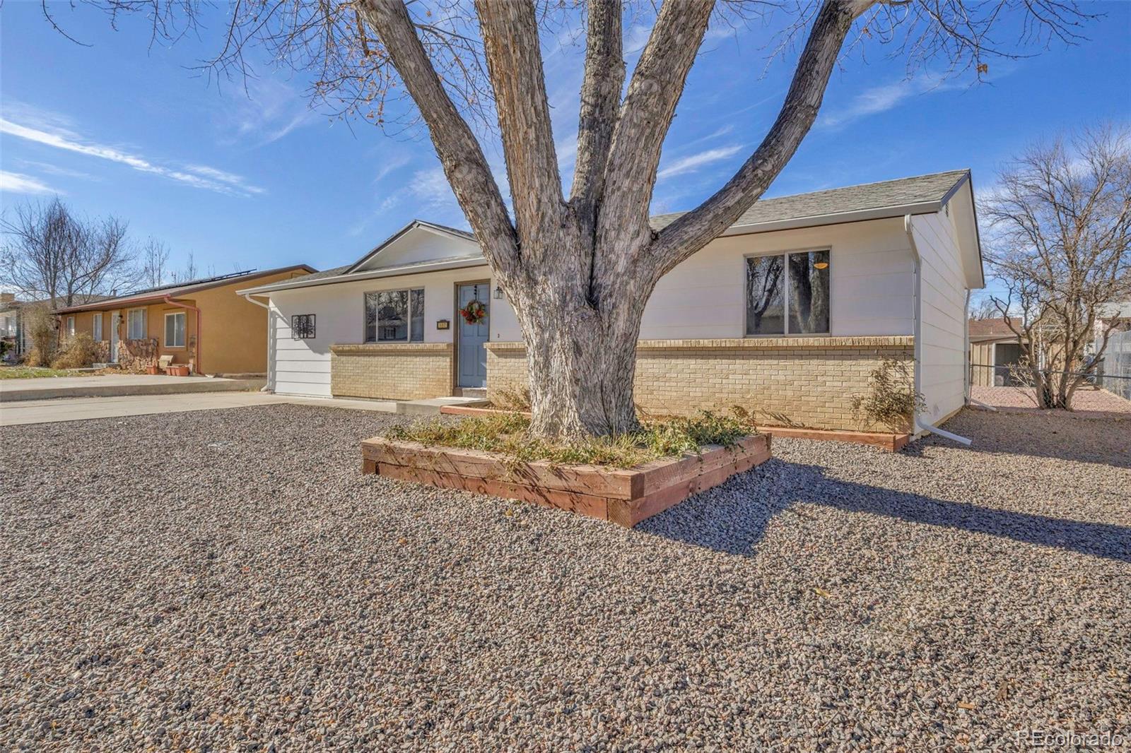 307 Meadowlark Road Florence, CO 81226 - Photo 3 of 32 Gallery Image 3