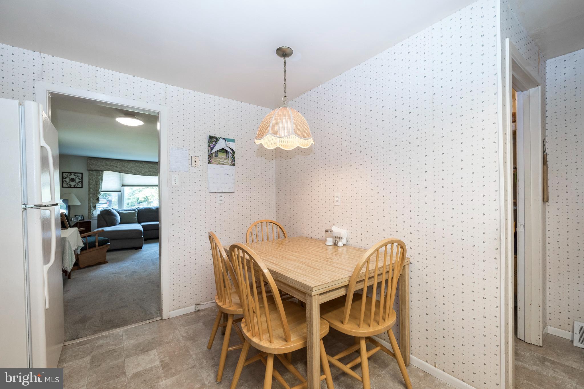 1208 Larchwood Road Flourtown, PA 19031 - Photo 12 of 37