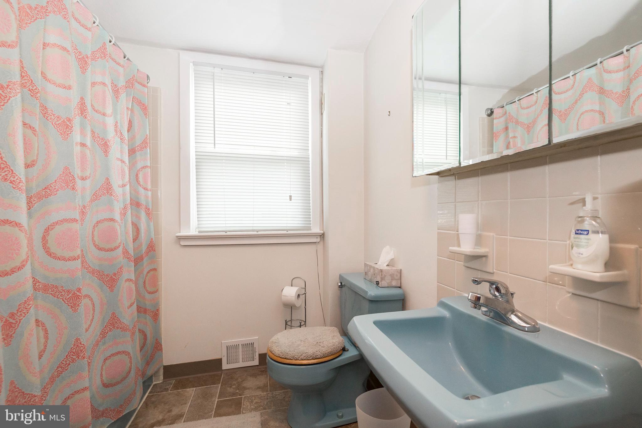 1208 Larchwood Road Flourtown, PA 19031 - Photo 19 of 37