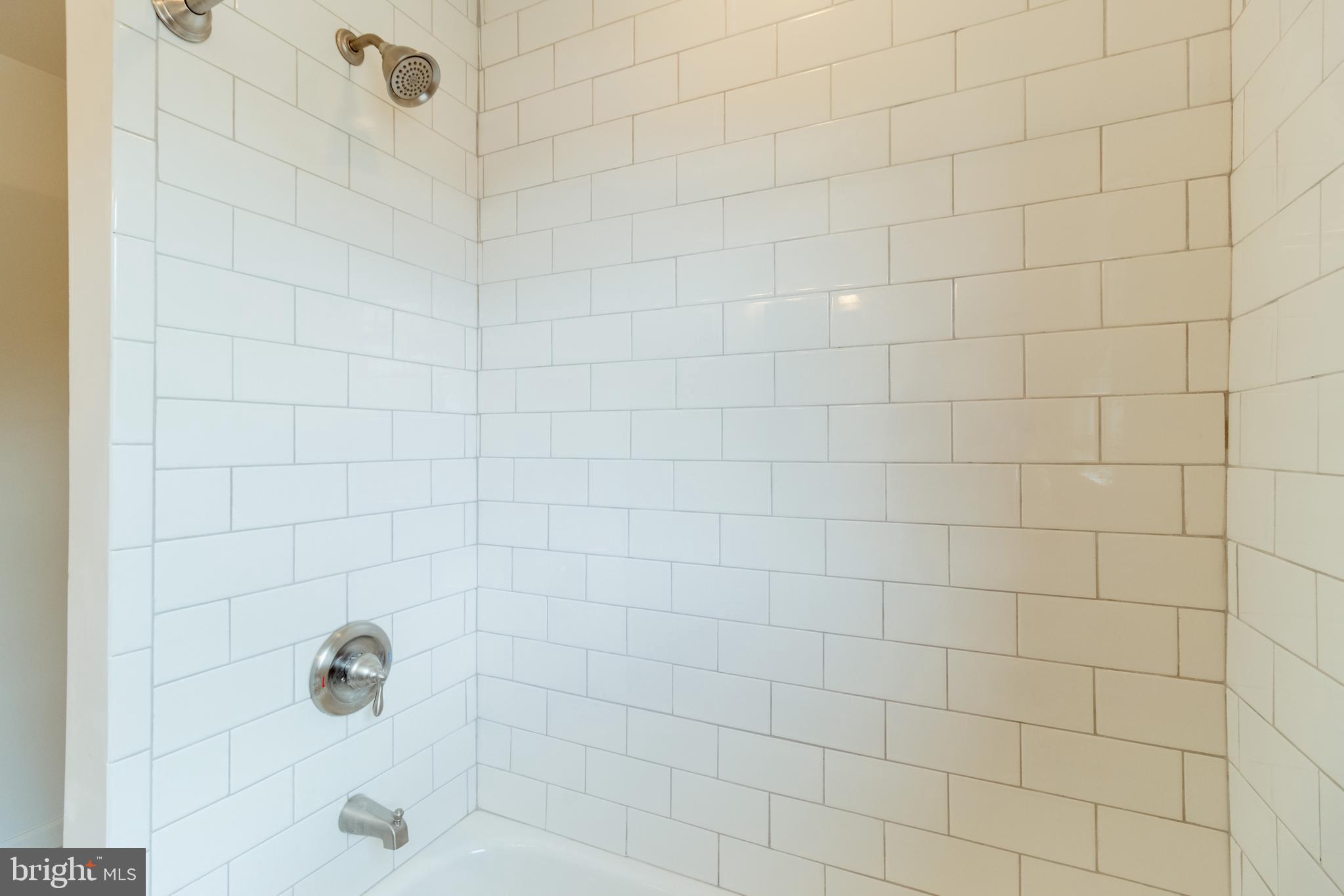 38 Vansant Road Newark, DE 19711 - Photo 26 of 42 Ensuite Master Bathroom